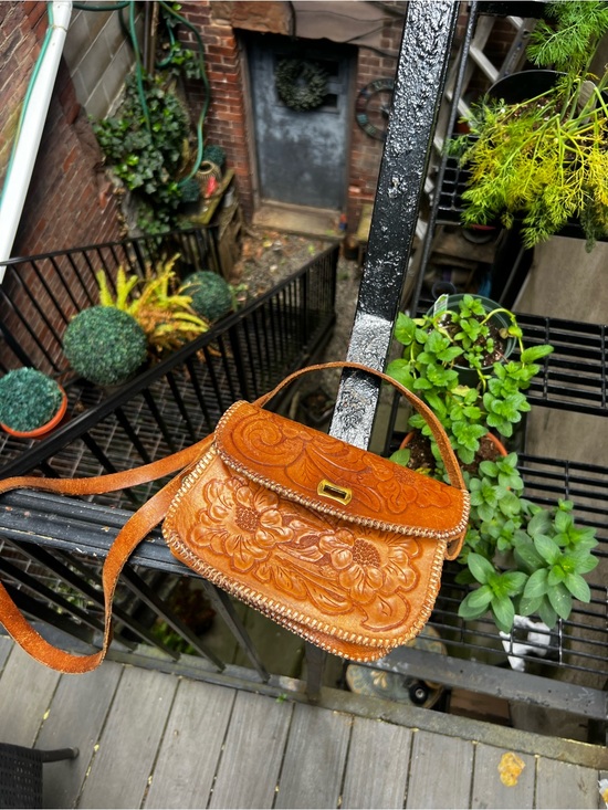 Handbags - Hand-Tooled Floral Leather Crossbody Bag in Tan